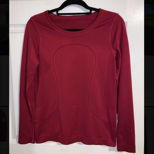 Lululemon Swiftly Tech (Breeze) *Relaxed Fit red